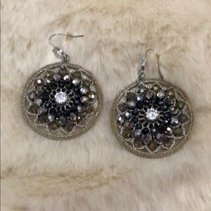 Pre-owned Woven/beaded earring